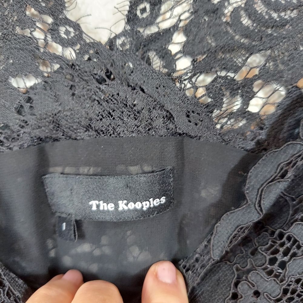 The Kooples Womens Top- Lace Crossover Black Short Sleeve Size 1 or Sz S - Picture 10 of 12